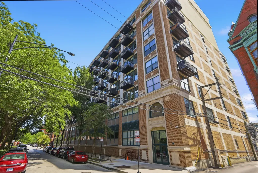 221 East Cullerton Street Chicago IL 60616