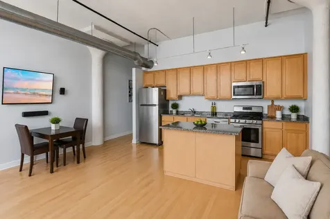 221 East Cullerton Street Chicago IL 60616