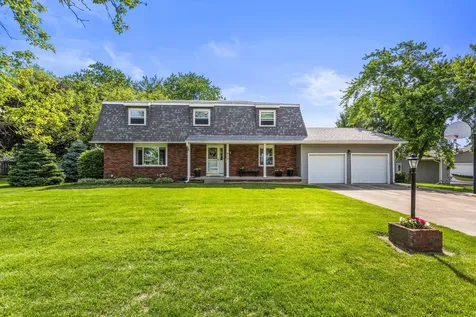 910 North Bell Street Gibson City IL 60936