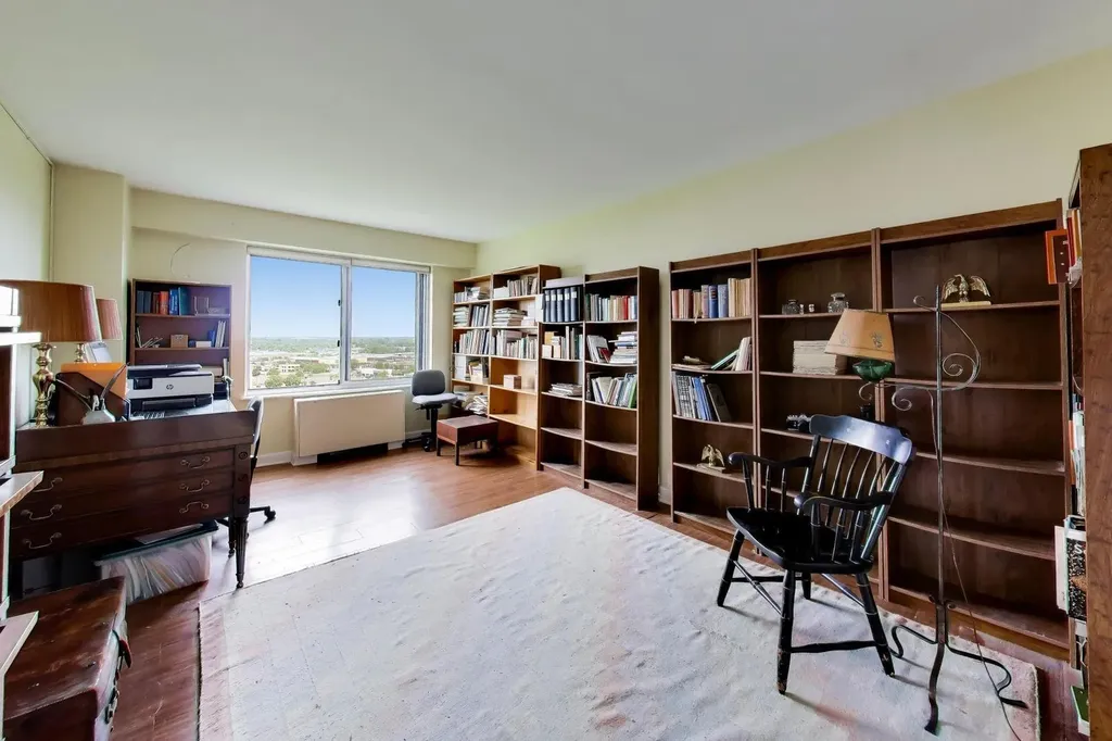 7033 North Kedzie Avenue Chicago IL 60645