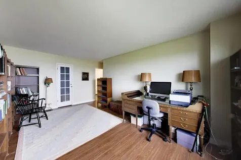 7033 North Kedzie Avenue Chicago IL 60645