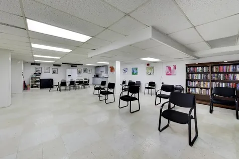 7033 North Kedzie Avenue Chicago IL 60645