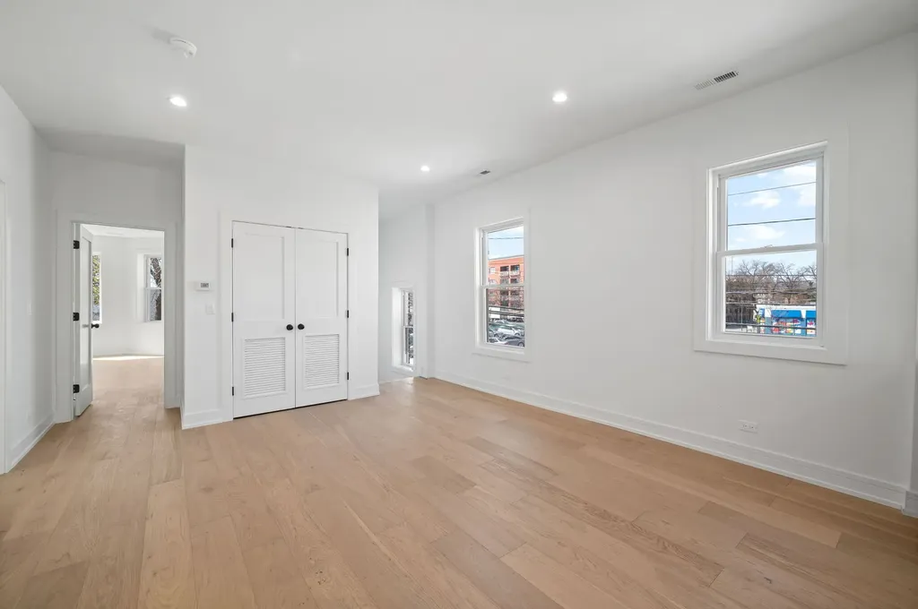 3941 North Spaulding Avenue Chicago IL 60618