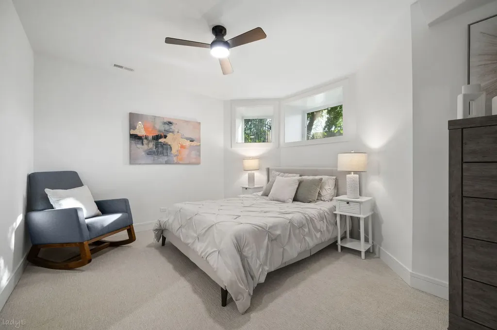 3941 North Spaulding Avenue Chicago IL 60618
