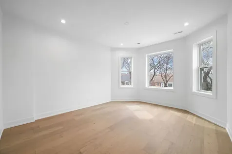 3941 North Spaulding Avenue Chicago IL 60618