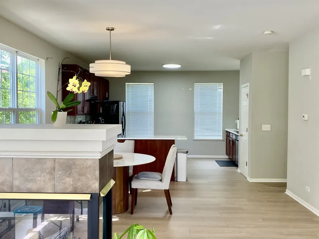 775 Lewisburg Lane Aurora IL 60504