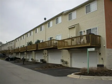775 Lewisburg Lane Aurora IL 60504