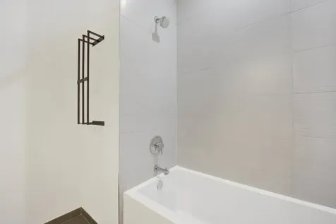 1802 South State Street Chicago IL 60616