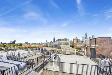 1802 South State Street Chicago IL 60616