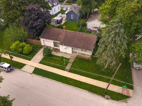 801 Fremont Street Bloomington IL 61701