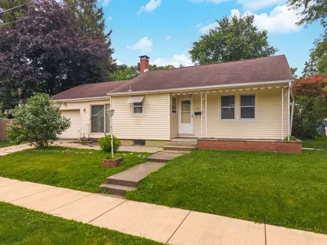 801 Fremont Street Bloomington IL 61701