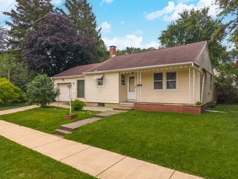 801 Fremont Street Bloomington IL 61701