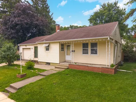 801 Fremont Street Bloomington IL 61701