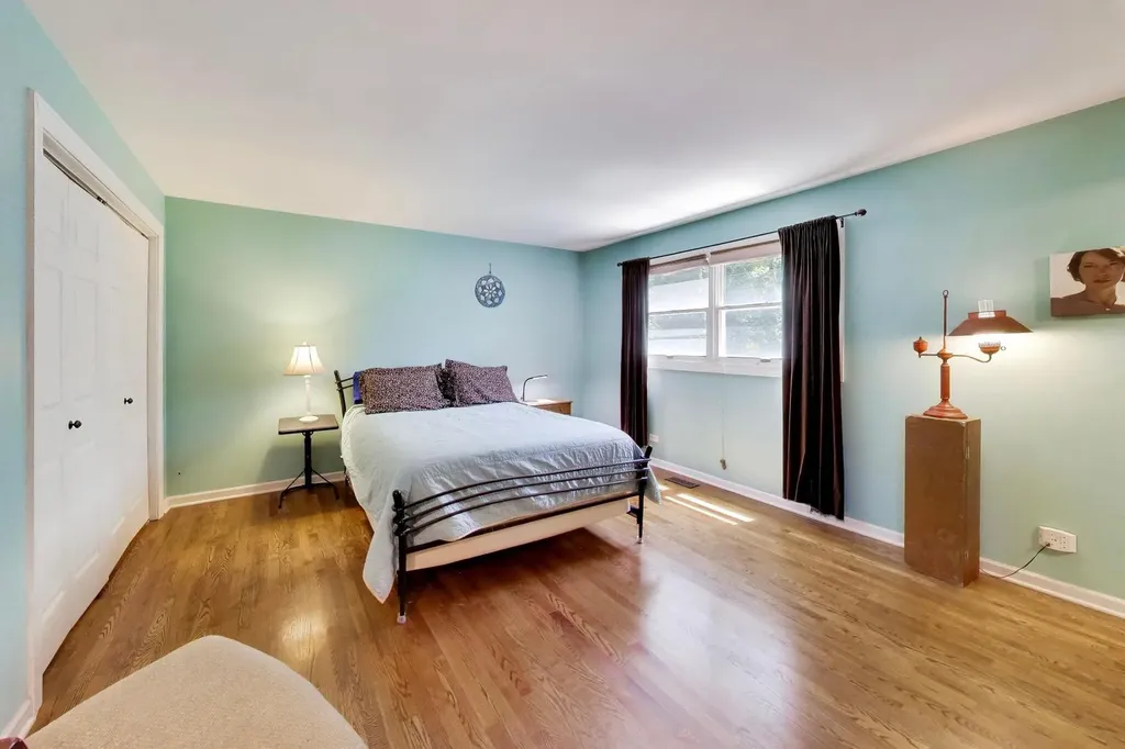 24143 West 103rd Street Naperville IL 60564