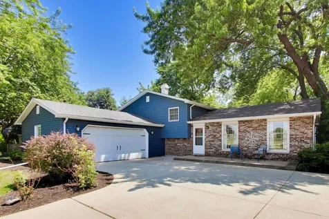 24143 West 103rd Street Naperville IL 60564