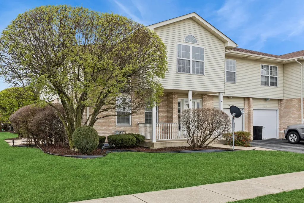 7245 Arbor Lane Justice IL 60458