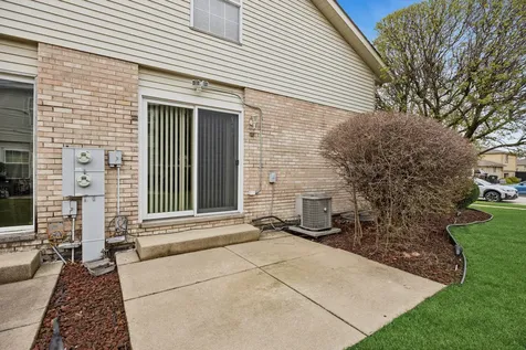 7245 Arbor Lane Justice IL 60458