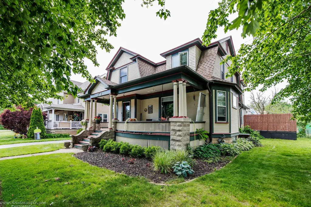109 West North Street Peotone IL 60468
