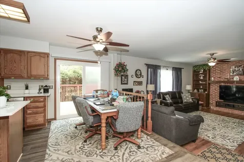 2153 Jordan Circle Elgin IL 60123