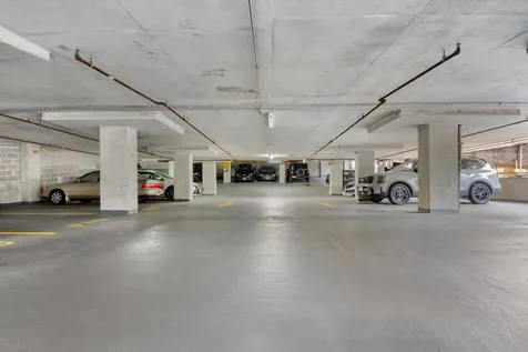 5 East 14th Place Chicago IL 60605