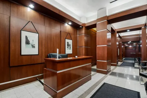 5 East 14th Place Chicago IL 60605