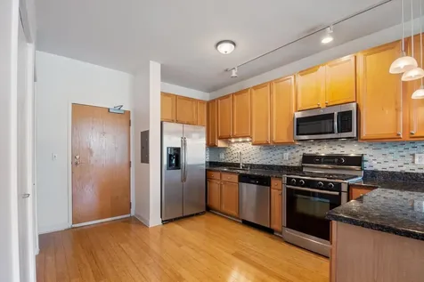 5 East 14th Place Chicago IL 60605