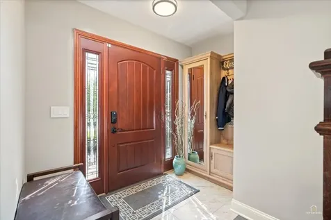 1052 Margret Street Des Plaines IL 60016
