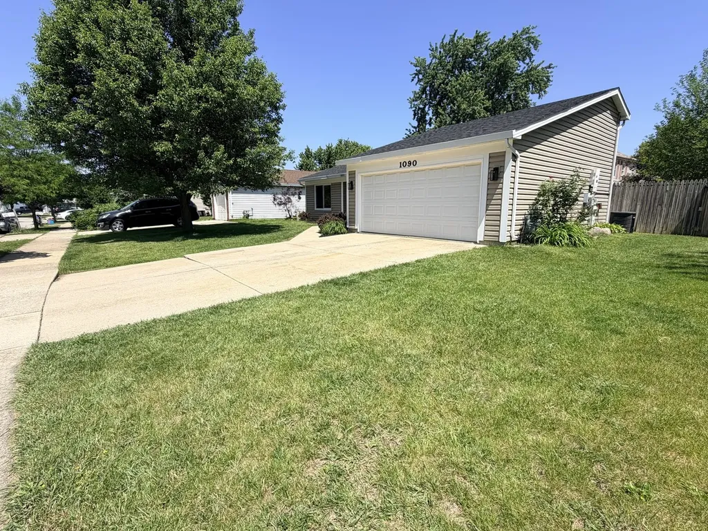 1090 Crestwood Lane Bolingbrook IL 60440