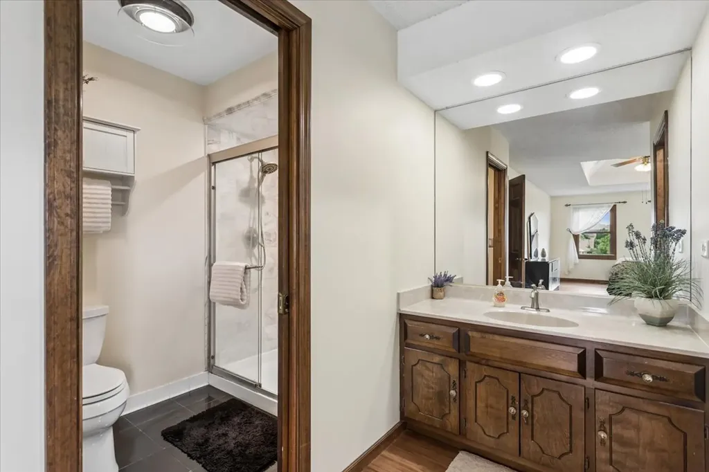 1573 Clemson Drive Naperville IL 60565