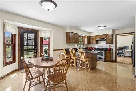 1573 Clemson Drive Naperville IL 60565