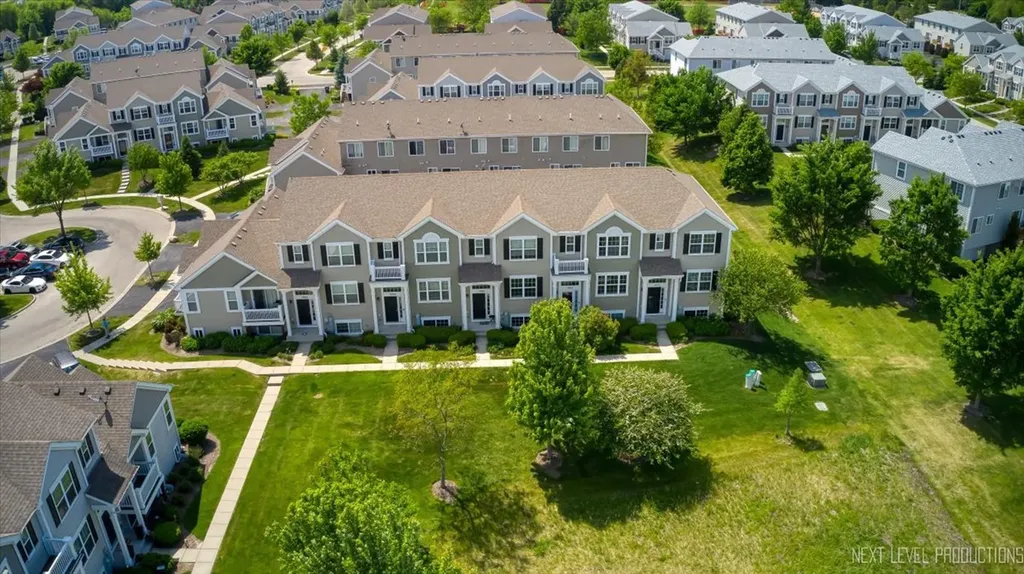 1668 Ruby Drive Pingree Grove IL 60140
