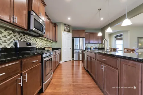 3569 Canton Circle Mundelein IL 60060