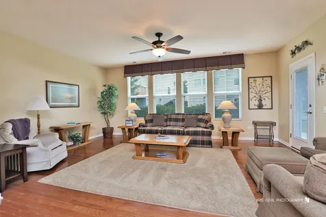 3569 Canton Circle Mundelein IL 60060