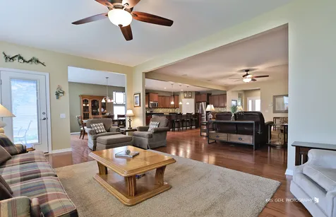 3569 Canton Circle Mundelein IL 60060