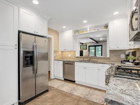 812 South Madison Avenue La Grange IL 60525