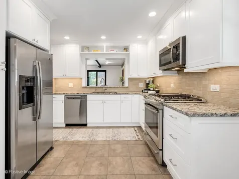 812 South Madison Avenue La Grange IL 60525