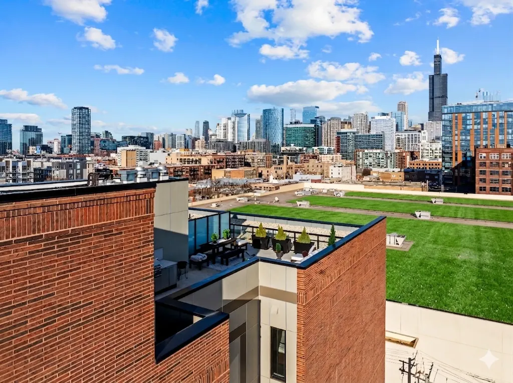 323 South Racine Avenue Chicago IL 60607