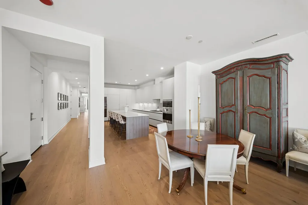 323 South Racine Avenue Chicago IL 60607