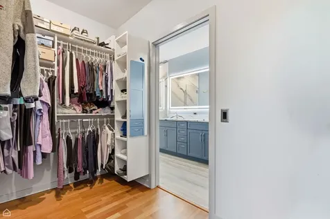 3946 North Ravenswood Avenue Chicago IL 60613