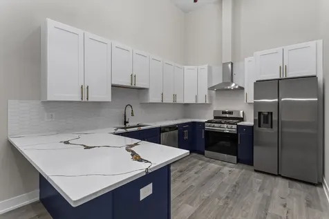 3214 West Lawrence Avenue Chicago IL 60625