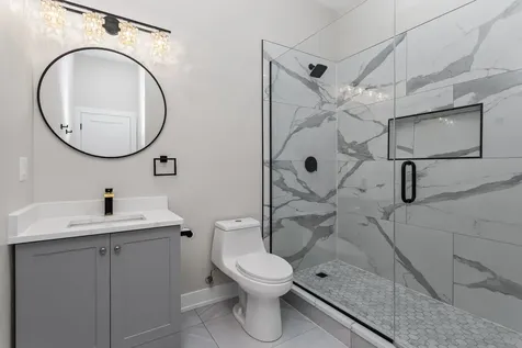 3214 West Lawrence Avenue Chicago IL 60625