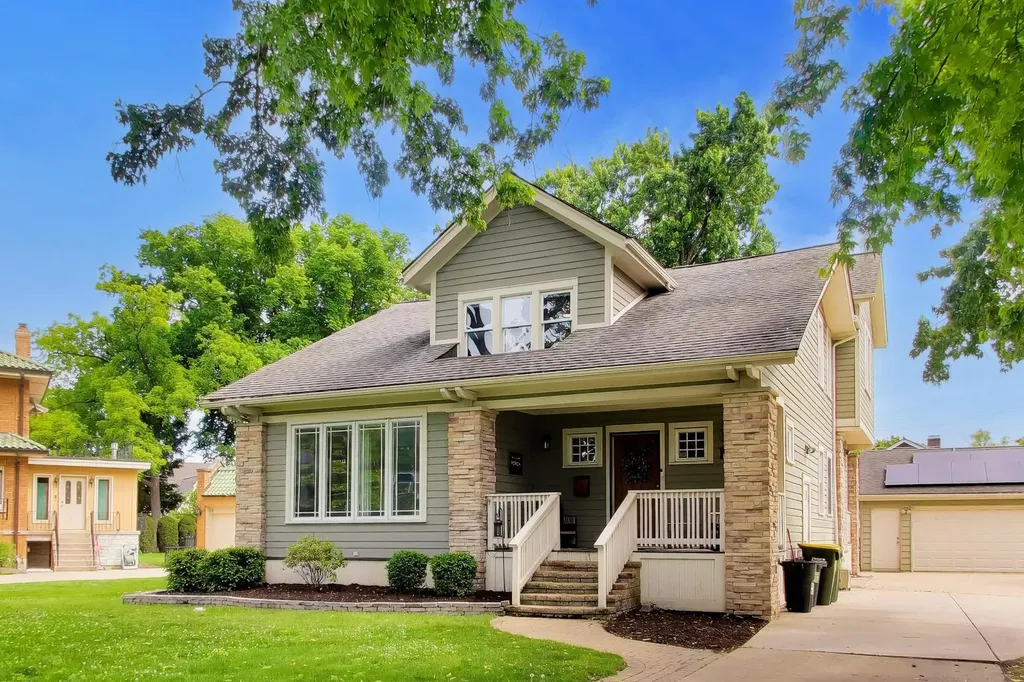 317 Olmsted Road Riverside IL 60546