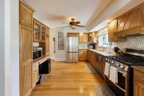 317 Olmsted Road Riverside IL 60546