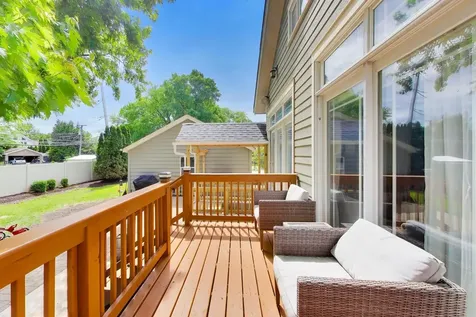 317 Olmsted Road Riverside IL 60546