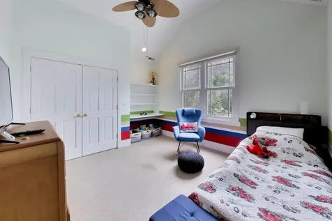 317 Olmsted Road Riverside IL 60546