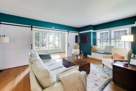317 Olmsted Road Riverside IL 60546