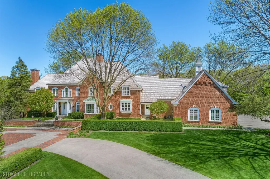 361 Ridge Road Barrington Hills IL 60010