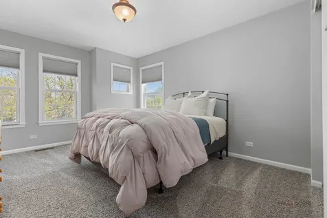 2203 Miramar Court Buffalo Grove IL 60089