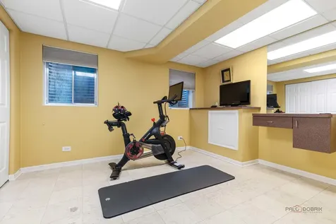 2203 Miramar Court Buffalo Grove IL 60089