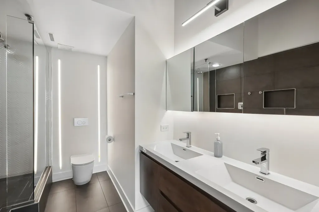 1327 West Washington Boulevard Chicago IL 60607